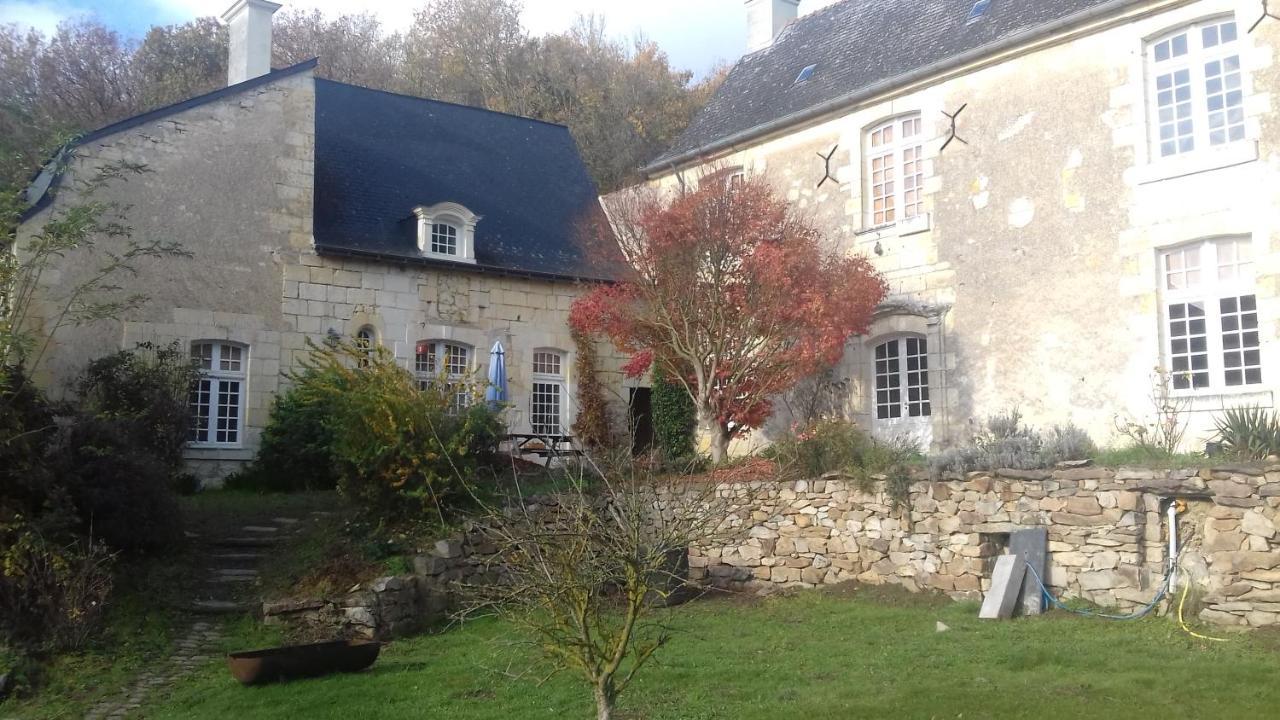 Manoir De La Fontaine Du Chene Bed and Breakfast Coutures  Buitenkant foto