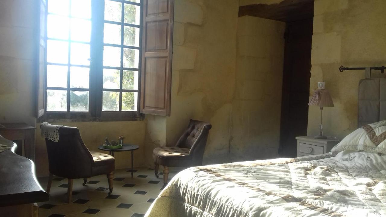 Manoir De La Fontaine Du Chene Bed and Breakfast Coutures  Buitenkant foto